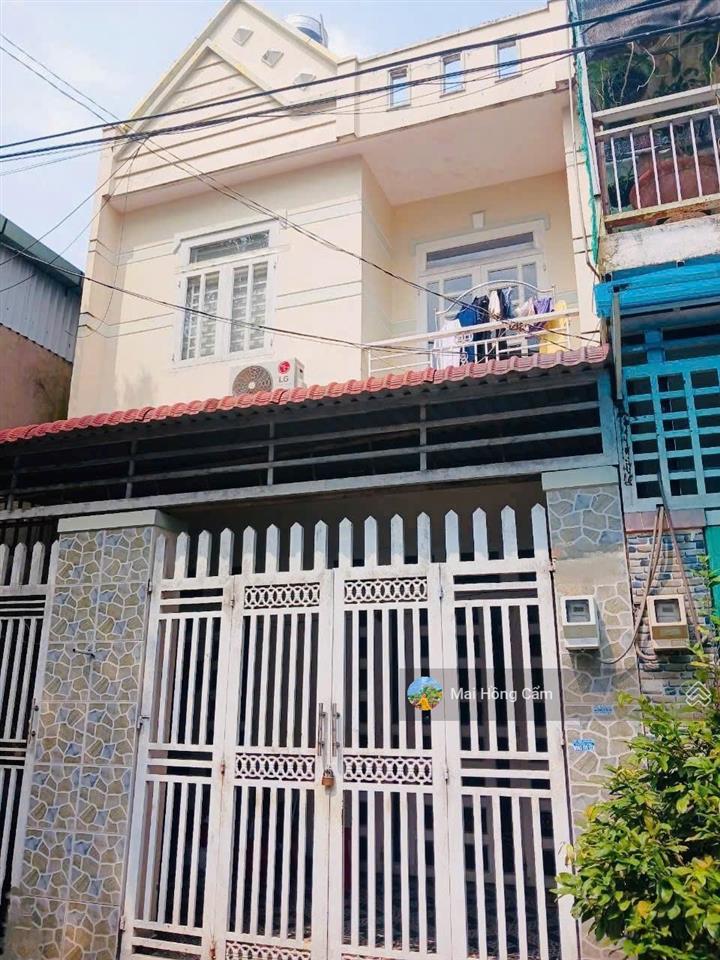 Nhà đẹp hóc môn  xe 7 chỗ ngủ ngon trong nhà. ngang 5.6m dài 15m 3pn 3wc