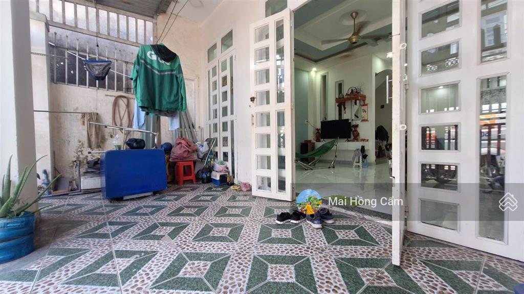 Nhà đẹp hóc môn  xe 7 chỗ ngủ ngon trong nhà. ngang 5.6m dài 15m 3pn 3wc