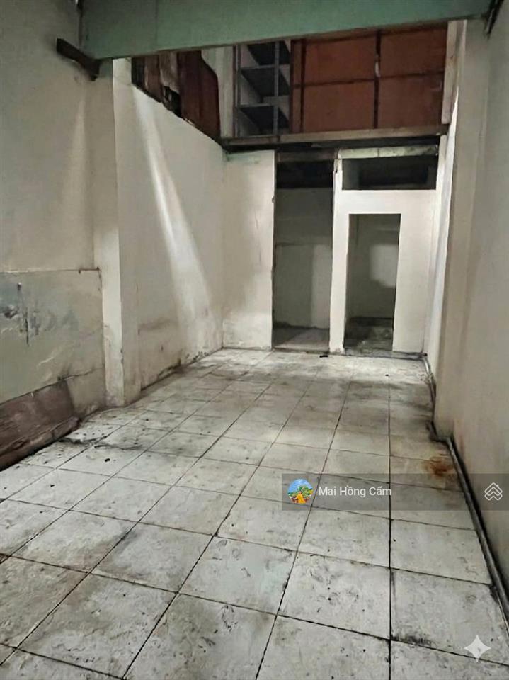 Ngộp nặng  giảm gấp 400tr  giá chào mới chỉ 5.2 tỷ vị trí vàng quận 1 cách mặt tiền chỉ 10m