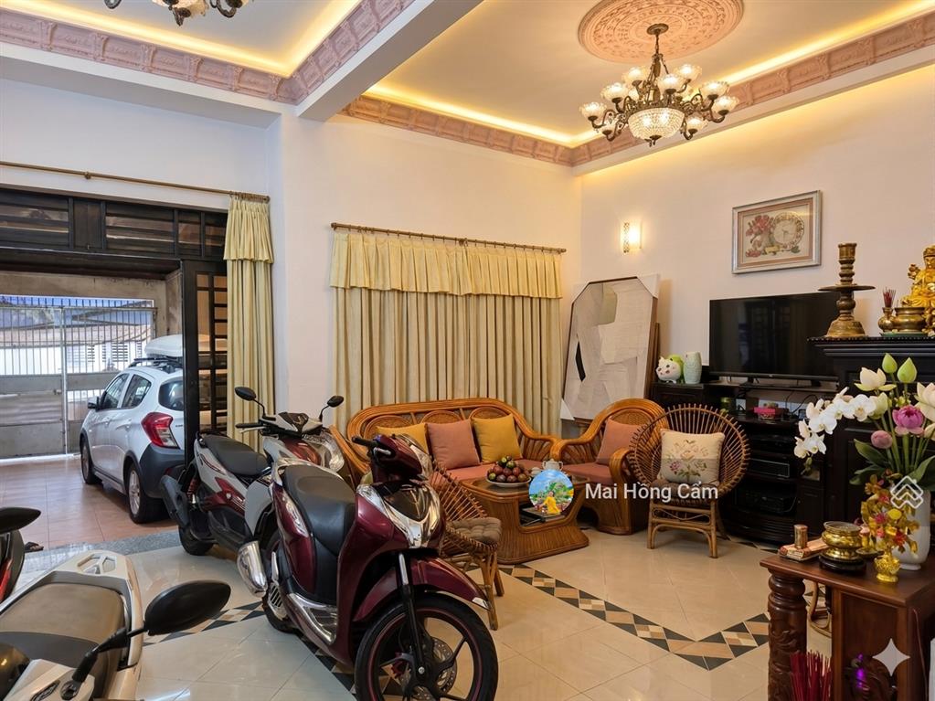 Siêu phẩm đất vàng ngang 6.4m chủ quyền 1 đời, giá tham khảo tốt trong khu vực, hẻm xe hơi thông