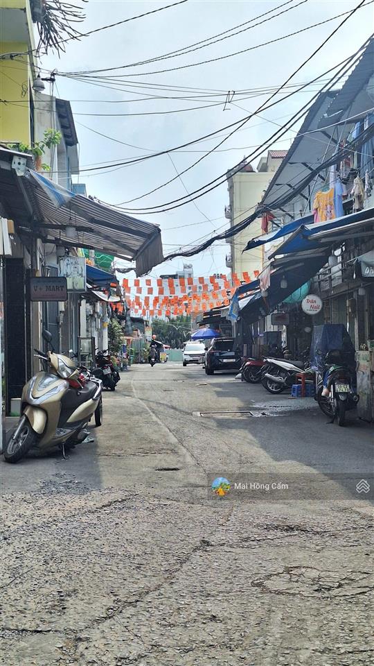 Cách q1 5 phút chạy xe máy còn xót lại 1 lô đất duy nhất ngay vị trí trung tâm ngang 12m