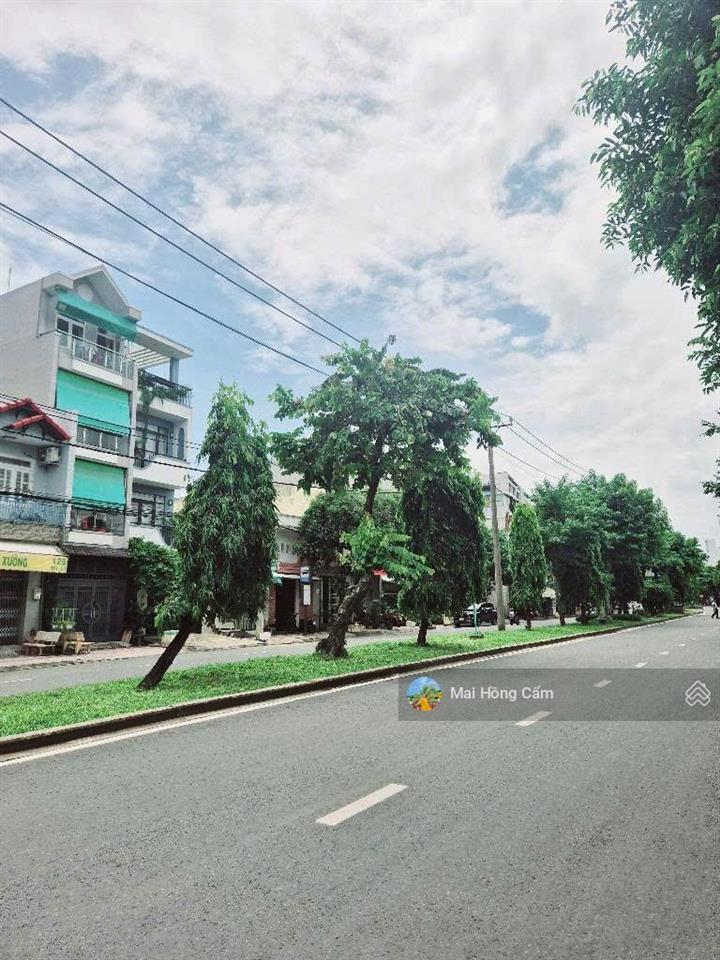 Bán np tại phước long a, 68 tỷ, 1000.3m2, 10pn, 4wc
