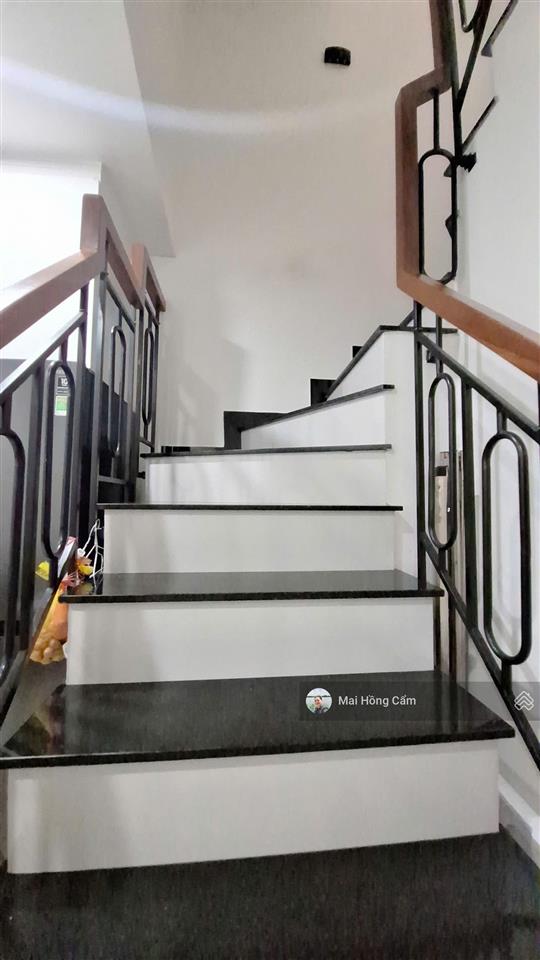 Hẻm xe hơi thông nhà 3 tầng 4pn 3wc ngay khu gần phan xích long, dt 49.5m2, giá chỉ 7,5 tỷ tl