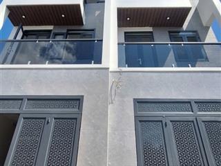 Bán nhà mới q12 1 trệt 2 lầu sân thượng 4pn 5wc giá 4.8 tỷ (tl)