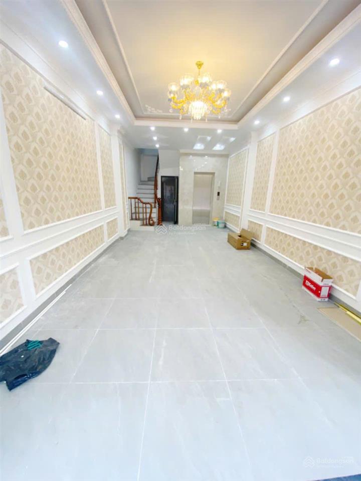 Cho thuê nhà dịch vụ vạn phúc  giáp him lam. dt 50m2, 7 tầng thông sàn, thang máy, đh đầy đủ