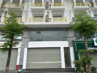 Cho thuê vp tầng 3,4,5 geleximco lê trọng tấn. dt 120m2/sàn. thang máy, có pccc. lối đi riêng