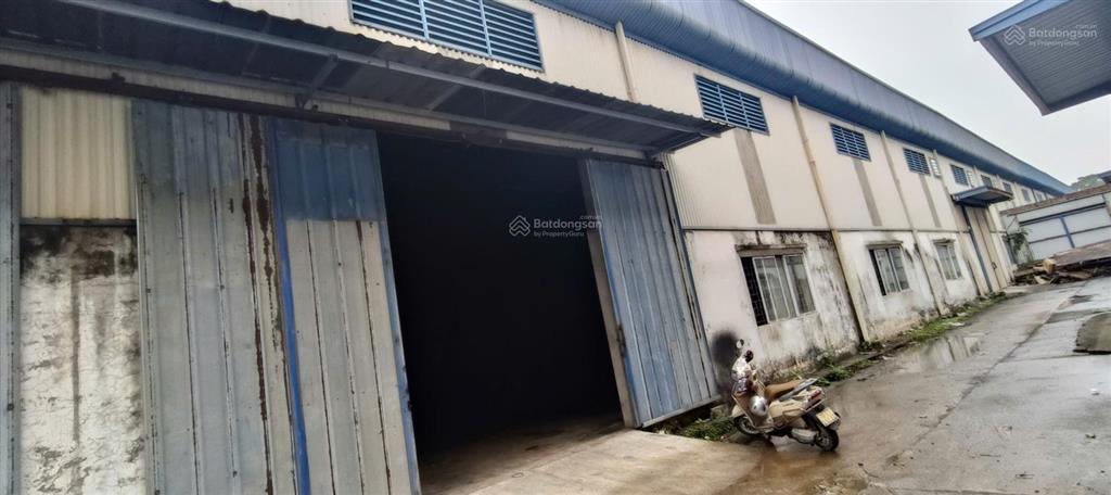 Cho thuê kho xưởng kcn thạch thất. dt 3000m2, giấy phép pccc chuẩn, xuất vat, trạm 400kva, cont đỗ