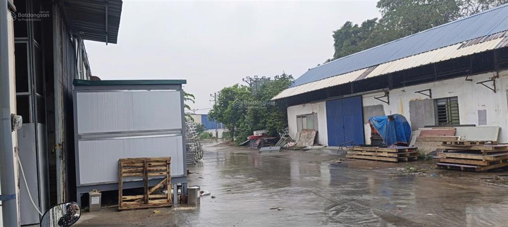 Cho thuê kho xưởng kcn thạch thất. dt 3000m2, giấy phép pccc chuẩn, xuất vat, trạm 400kva, cont đỗ