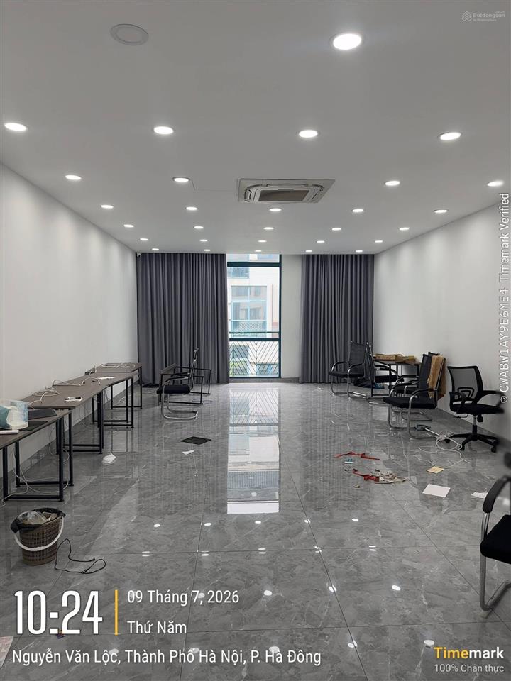 Cho thuê tầng 1,2 hoặc cả nhà tsq galaxy tố hữu. dt 100m2, 6 tầng thang máy. kinh doanh + vp đẹp