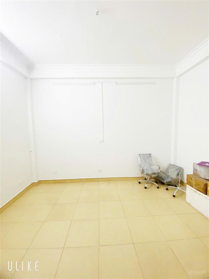 Cho thuê nhà nguyễn hoàng  gần bến mỹ đình. dt 75m2, 5 tầng, mt 5m. phù hợp các mô hình
