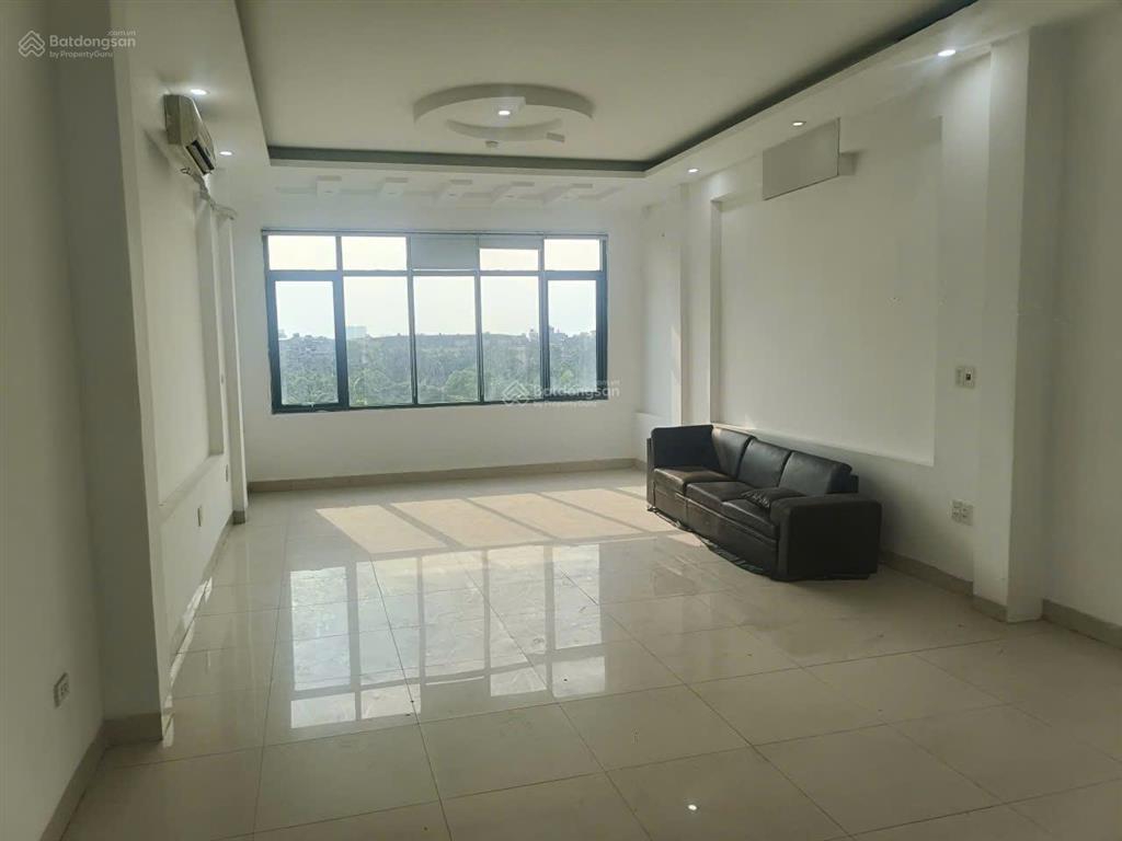Cho thuê nhà mp trần vỹ  cầu giấy. dt 70m2, 7 tầng, thang máy, điều hòa. kinh doanh + vp đẹp