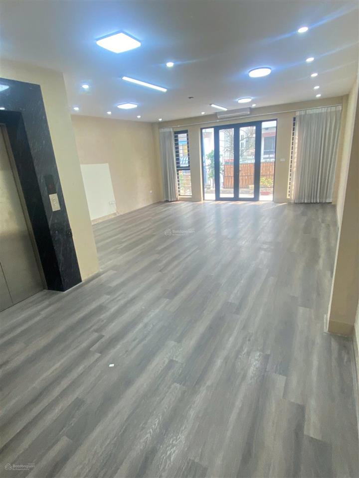 Cho thuê lk roman plaza tố hữu  giáp galaxy. dt 85m2, 5 tầng thang máy. kinh doanh + vp đều đẹp