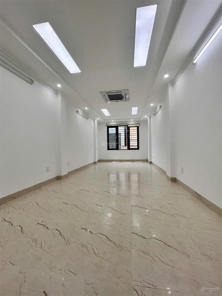 Cho thuê nhà mễ trì, nam tl. dt 60m2, 7 tầng thông sàn, thang máy, đh âm trần. kinh doanh+vp đẹp