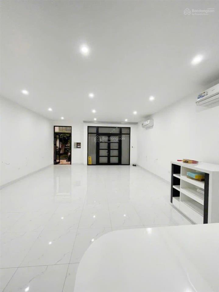 Cho thuê nhà riêng vinhomes hàm nghi, mỹ đình. dt 100m2, 5 tầng, thang máy. phù hợp các mô hình