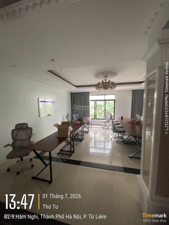 Cho thuê lk vinhomes hàm nghi  mỹ đình. dt 96m2, 5 tầng thông sàn, thang máy. kinh doanh tốt