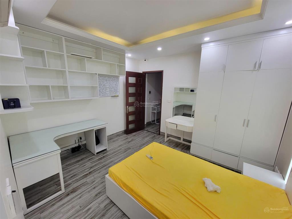 Cho thuê nhà đường 19/5, văn quán. dt 85m2, 5 tầng, mt 5m, full nội thất. ô tô đỗ cửa