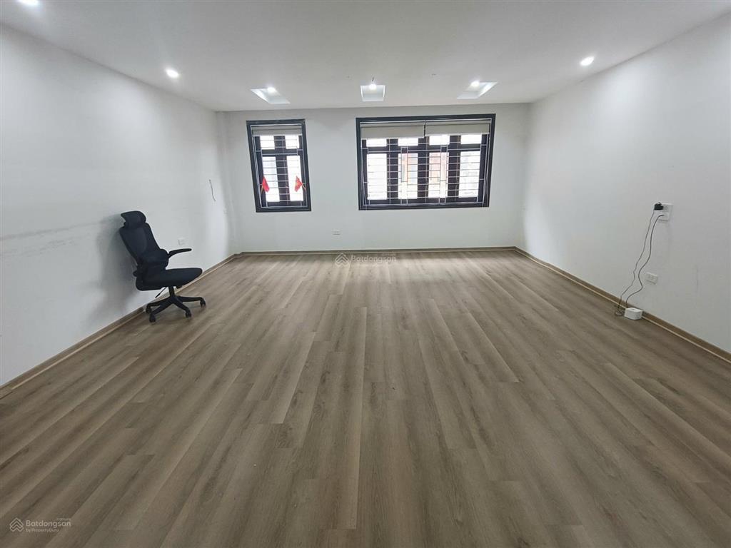 Cho thuê lk nguyễn tuân, thanh xuân. dt 75m2, 5 tầng, mt 6m, đủ điều hòa. ô tô đỗ cửa. giá hời