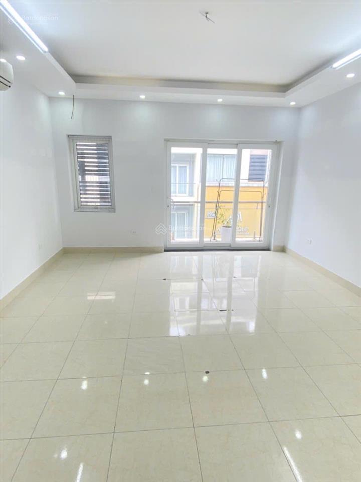 Cho thuê nhà phố lưu quang vũ  trung hòa. dt 115m2, 5 tầng, lô góc 2 mặt tiền. phù hợp các mô hình