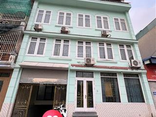 Cho thuê nhà ngã tư tố hữu  vạn phúc. dt 165m2, 4 tầng 1 hầm. ô tô đỗ cửa. phù hợp các mô hình