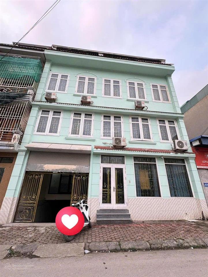 Cho thuê nhà ngã tư tố hữu  vạn phúc. dt 165m2, 4 tầng 1 hầm. ô tô đỗ cửa. phù hợp các mô hình