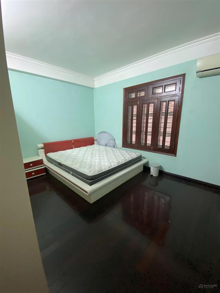 Cho thuê lk ngay nguyễn khuyến  văn quán. dt 85m2, 4t, full nội thất, vị trí thoáng, ô tô đỗ cửa