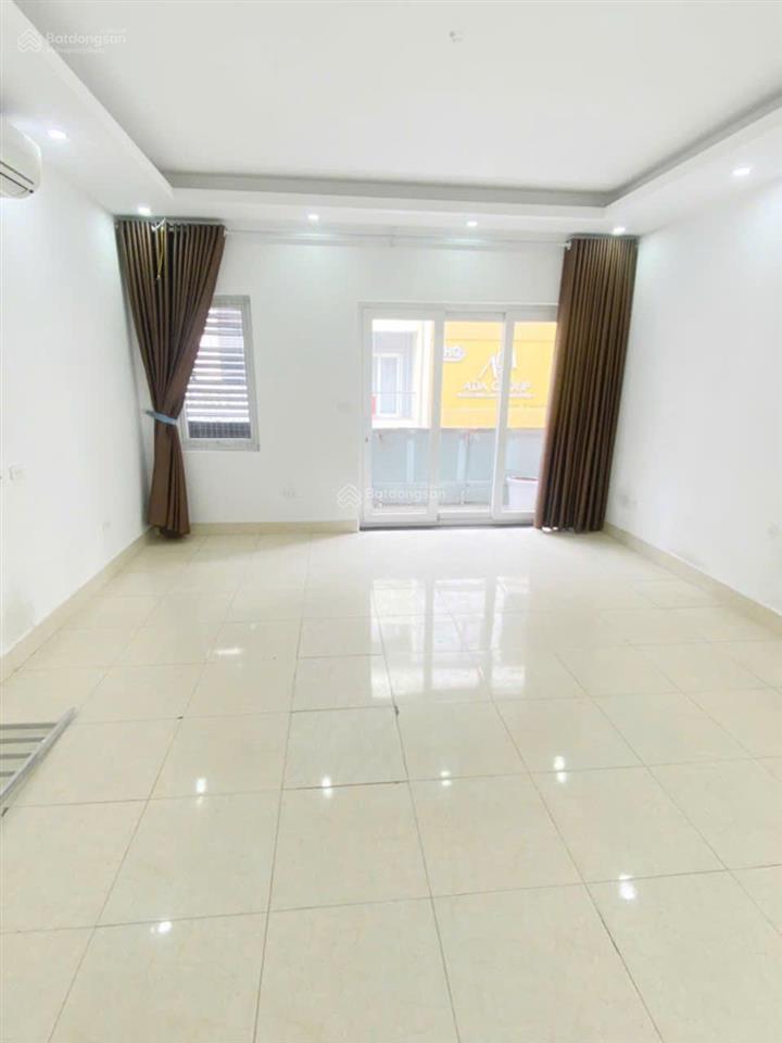 Cho thuê nhà phố lưu quang vũtrung hòa. dt 115m2, 5 tầng, lô góc 2 mặt tiền. phù hợp các mô hình