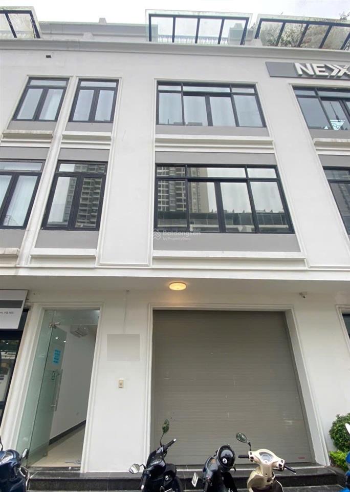Cho thuê lk vinhomes hàm nghi  mỹ đình. dt 100m2, 5 tầng, thang máy. kinh doanh đẹp. giá cực rẻ