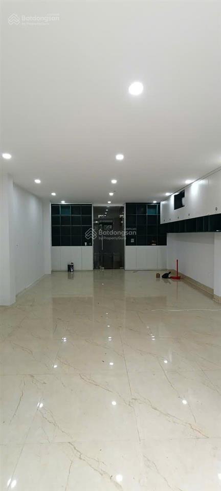 Cho thuê lk văn khê, tố hữu. dt 85m2, 6 tầng thông sàn, thang máy cuối. ô tô đỗ cửa. kinh doanh đẹp