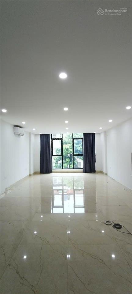 Cho thuê lk văn khê, tố hữu. dt 85m2, 6 tầng thông sàn, thang máy cuối. ô tô đỗ cửa. kinh doanh đẹp