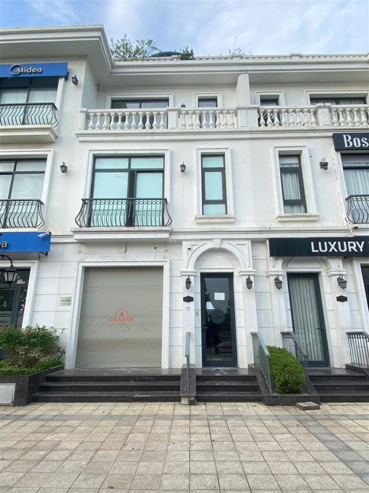 Cho thuê nhà vinhomes greenbay mễ trì. dt 95m2, mt 6.5m, 4 tầng 1 hầm, thang máy. kinh doanh+vp đẹp