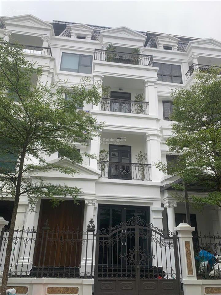 Cho thuê nhà riêng đại mỗ. dt 115m2, 5 tầng thang máy, có điều hòa, nội thất. phù hợp các mô hình
