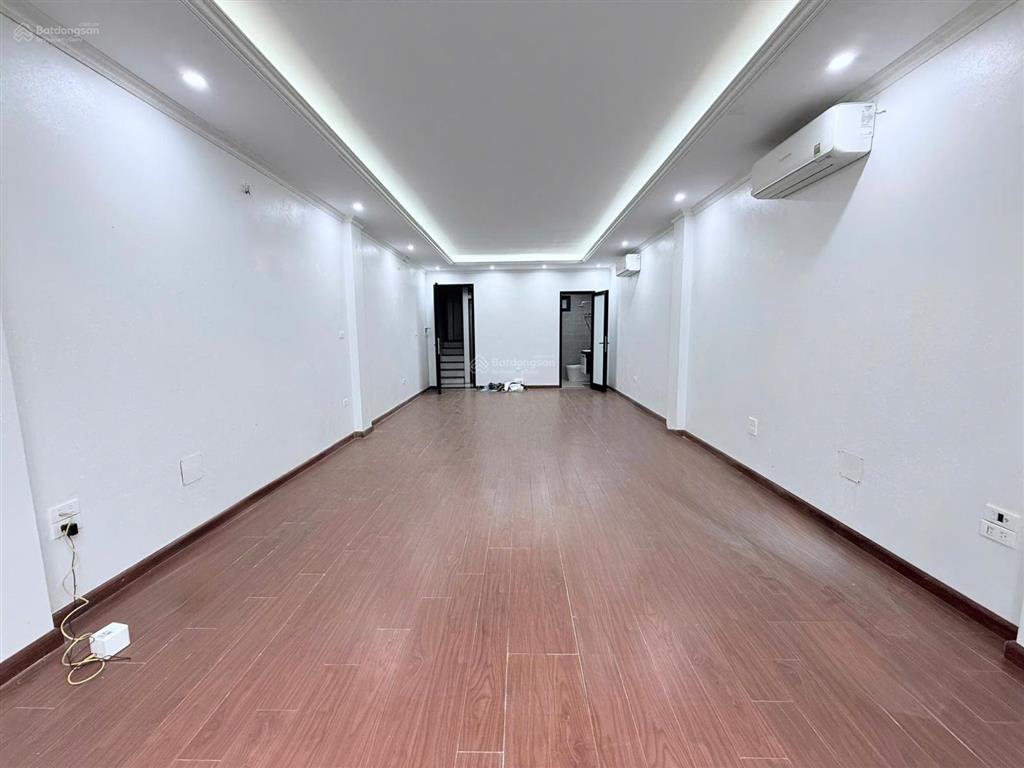 Cho thuê nhà phạm tuấn tài  cầu giấy. dt 60m2, 6 tầng thông sàn, thang máy, phù hợp các mô hình
