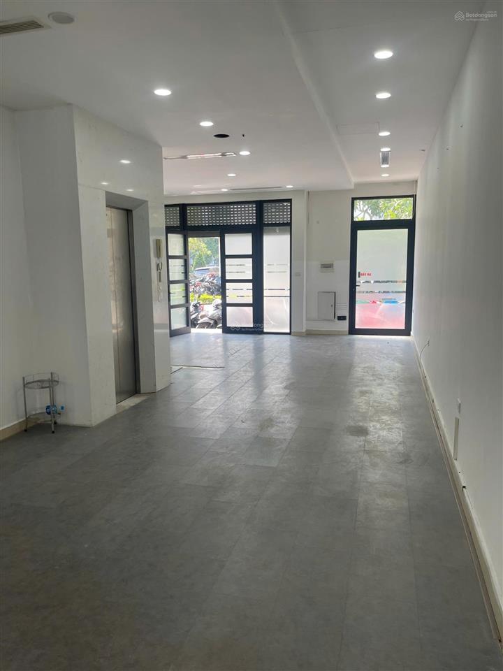 Cho thuê nhà riêng vinhomes hàm nghi, mỹ đình. dt 100m2, 5 tầng, thang máy. phù hợp các mô hình