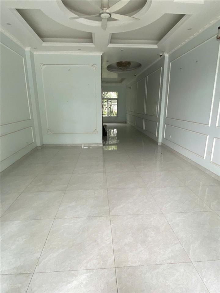 Cho thuê lẻ tầng 1+2 louis city, đại mỗ. dt 105m2, có thang máy, điều hòa. phù hợp vp+kd