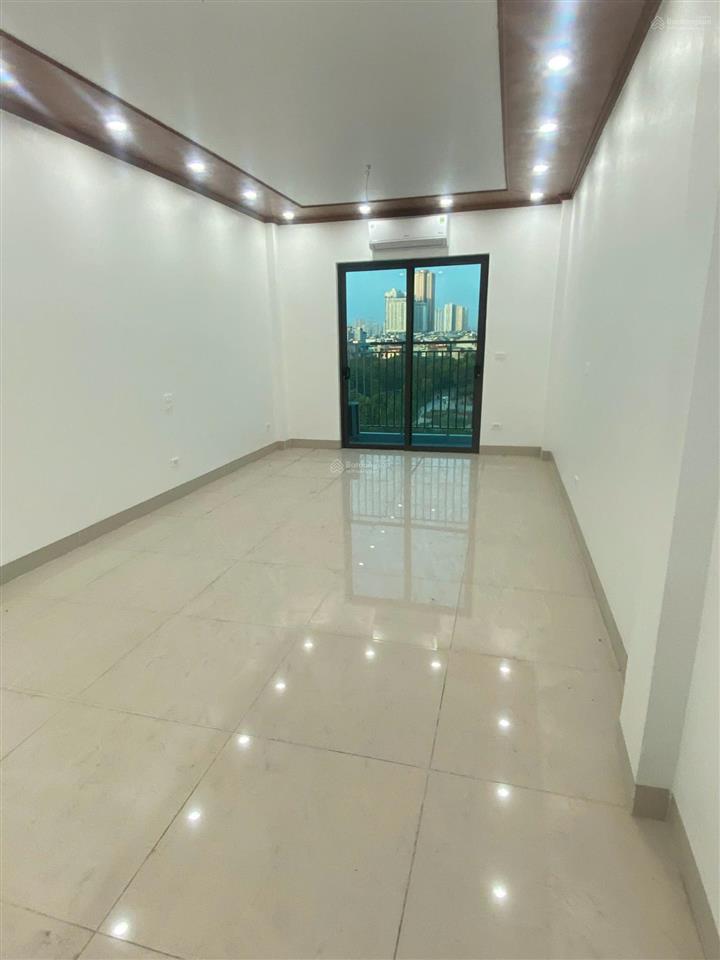 Cho thuê nhà dịch vụ vạn phúcgần him lam. dt 50m2, 7 tầng thông sàn, thang máy, có pccc. đh đầy đủ