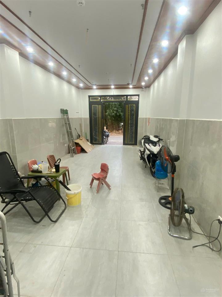 Cho thuê nhà dịch vụ vạn phúcgần him lam. dt 50m2, 7 tầng thông sàn, thang máy, có pccc. đh đầy đủ