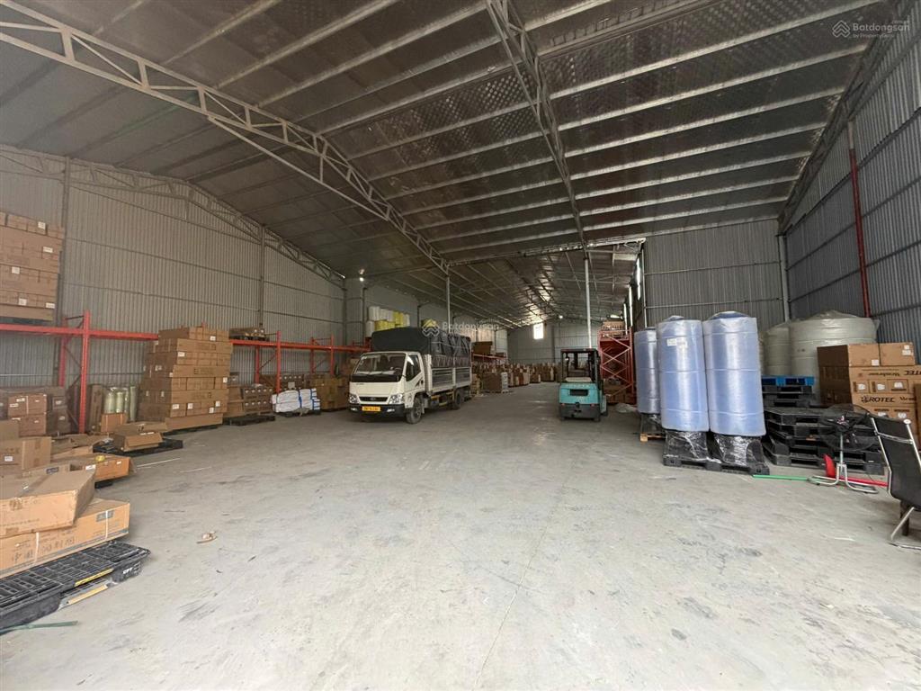 Cho thuê kho xưởng sơn đồng  an khánh. dt 700m2, xuất vat. có pccc vách tường, xe cont thoải mái