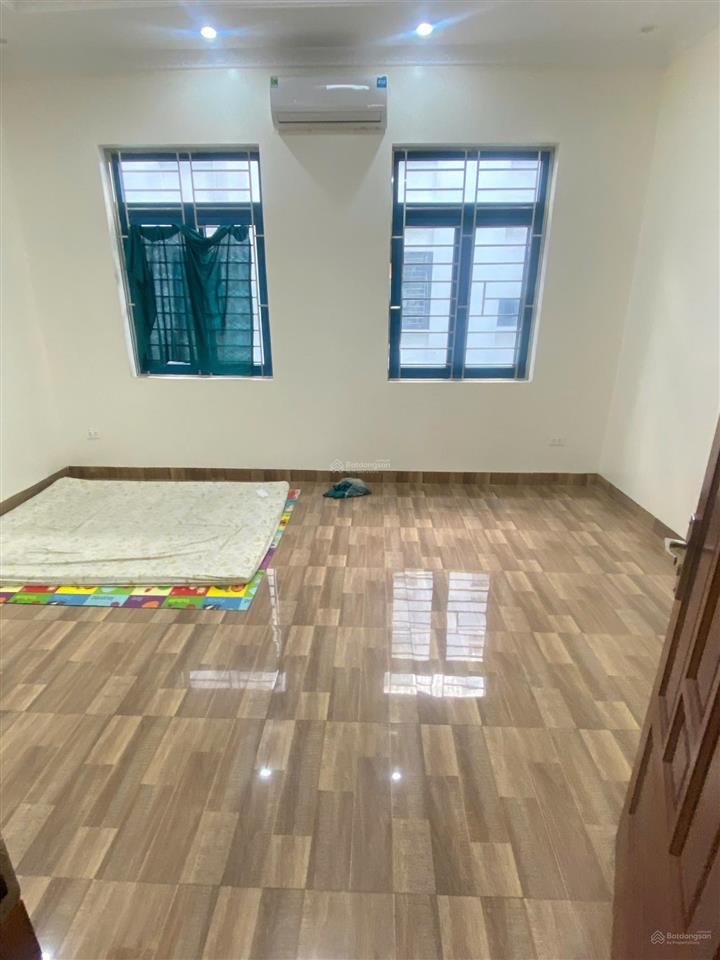 Cho thuê tầng 1+2 kđt galaxy tố hữu. dt 100m2, có điều hòa, bãi gửi xe gần. kinh doanh + vp đẹp