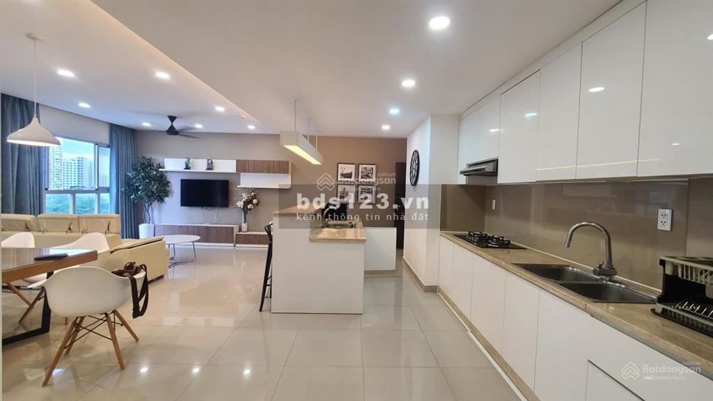 Bán căn hộ grand view, phú mỹ hưng, lầu 5, 118m2, 10,2 tỷ.  0903 920 ***