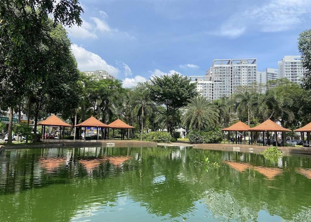Bán căn hộ cảnh viên 2, phú mỹ hưng, lầu 8, 118m2, 9.2 tỷ.  0903 920 ***