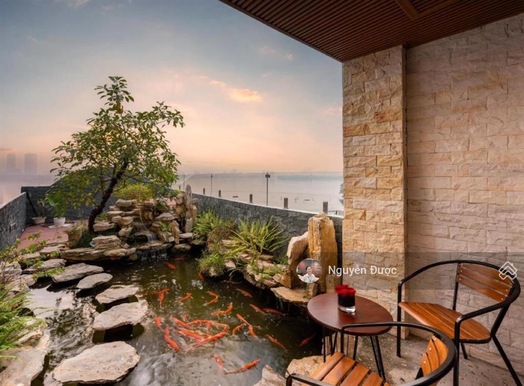 Mặt hồ tây, tây hồ, view ôm trọn hồ, khách sạn 10 tầng, dt 260m2, 35 phòng, dòng tiền tốt, 158 tỷ