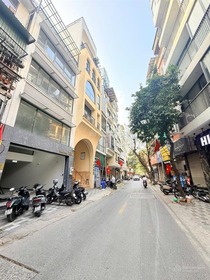 Mặt phố yên phụ, tây hồ, dt 85m, mt 5.8m, sổ vuông, 7 tầng, thang máy chỉ 45 tỷ, cho thuê 70tr/th