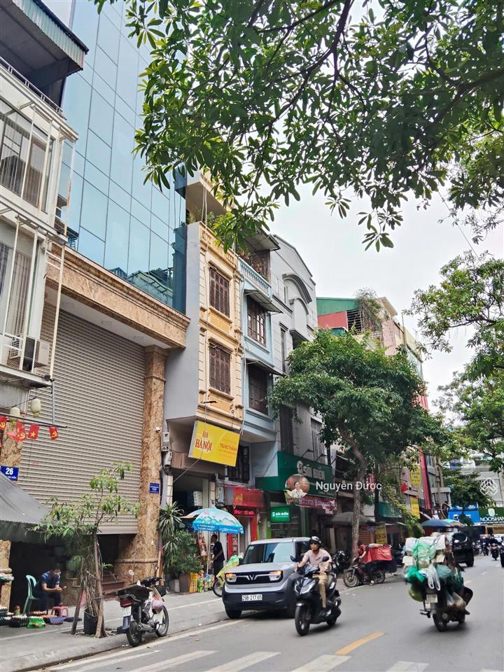 Bán nhà mặt phố đoàn thị điểm 158.9m² 9tầng, hầm ôtô, thang máy nhật pccc, thuê 2.5tỷ/năm chỉ 110tỷ