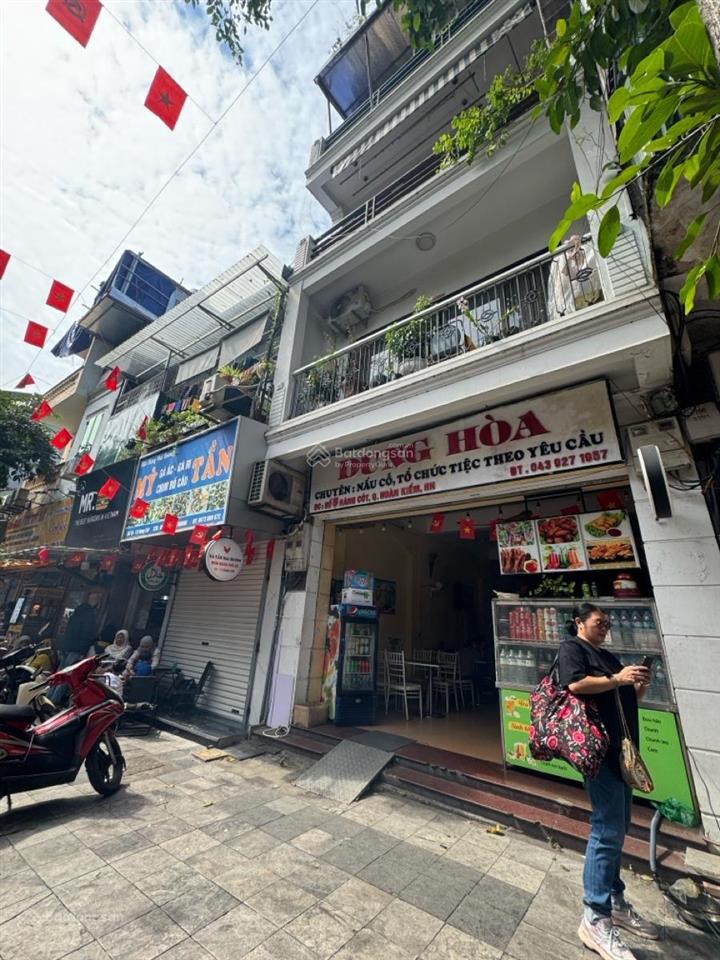 Mặt phố hàng cót, hoàn kiếm, dt 141m, 6 tầng, mt 5m, 2 mặt phố, sổ vuông đẹp, chủ thiện chí, 141 ty