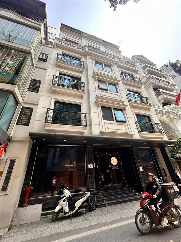 Đỉnh cao trong làng hoa hậu, mặt phố linh lang, tòa căn hộ 9 tầng, mt 11m, dt 102m², 67,5 tỷ
