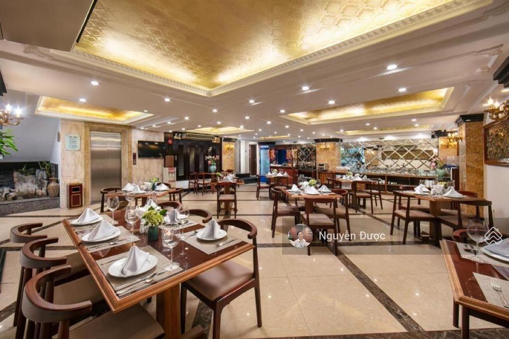 Khách sạn 12 tầng mặt phố nguyễn trường tộ, ba đình, dt 210m, lô góc, 3 thoáng, cho thuê 500tr/th
