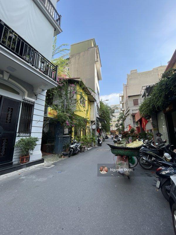 Mặt phố hoàn kiếm quận, nối quang trung, trần quốc toản, dt 488m, mt 14.5m, sổ vuông, full thổ cư