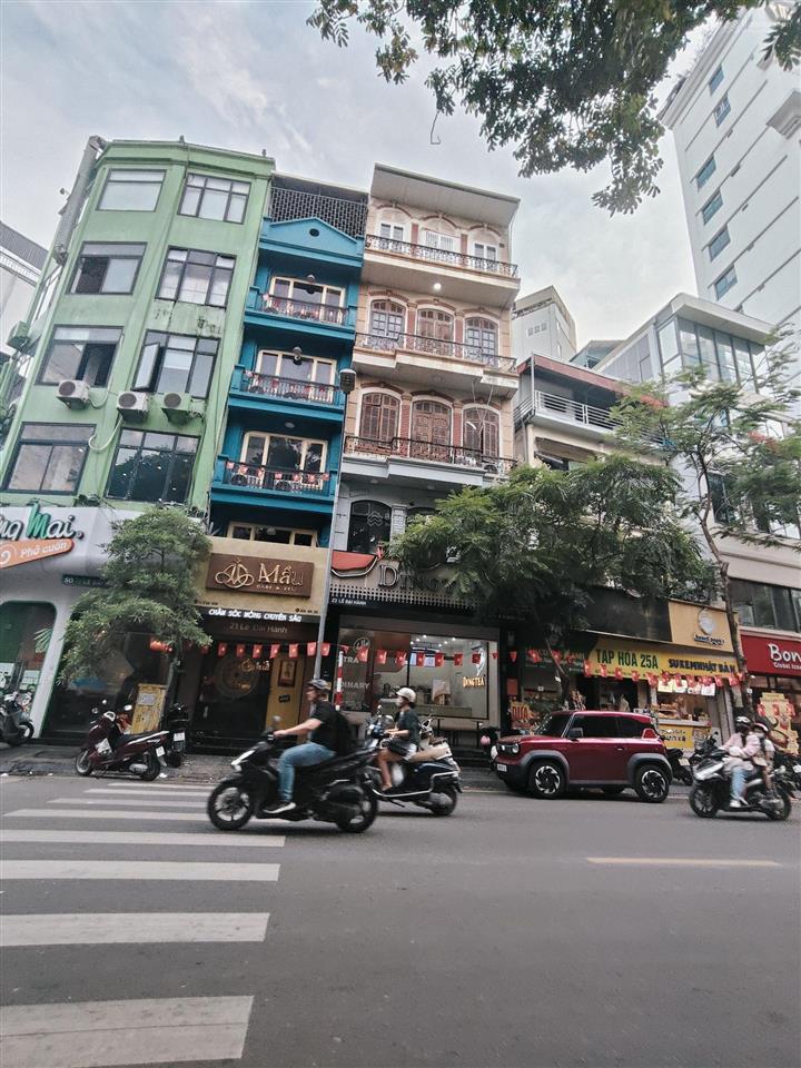 Tòa nhà 8 tầng, mặt tiền 10m, lô góc 3 thoáng mặt phố lê đại hành, dt 100m2, 1 sổ 1 chủ hiếm có