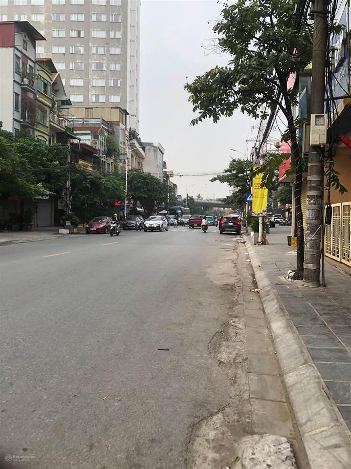 Mặt phố minh khai, hai bà trưng, diện tích 132m2 mặt tiền 9.2m xây tòa cực đỉnh, chỉ 300tr/m2