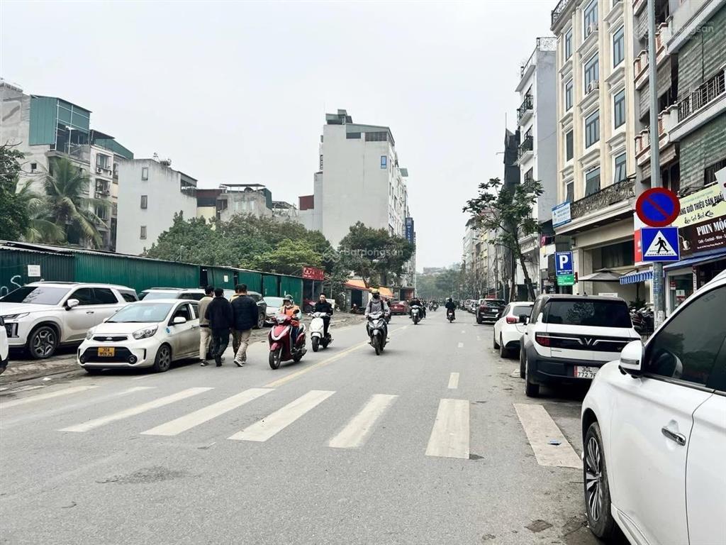 Mặt phố lõi quận đống đa, trung phụng, dt 72m, sổ vuông, vỉa hè rộng, xây 7 tầng thang máy, 43 tỷ